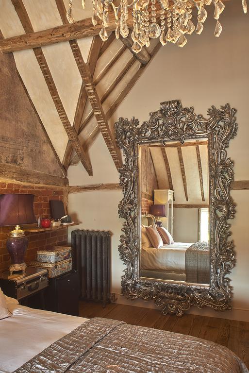 The Broad Leys Bed and Breakfast Aylesbury  Exteriör bild